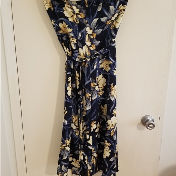 Reformation “Umbria” Floral dress - Picture 5 of 7